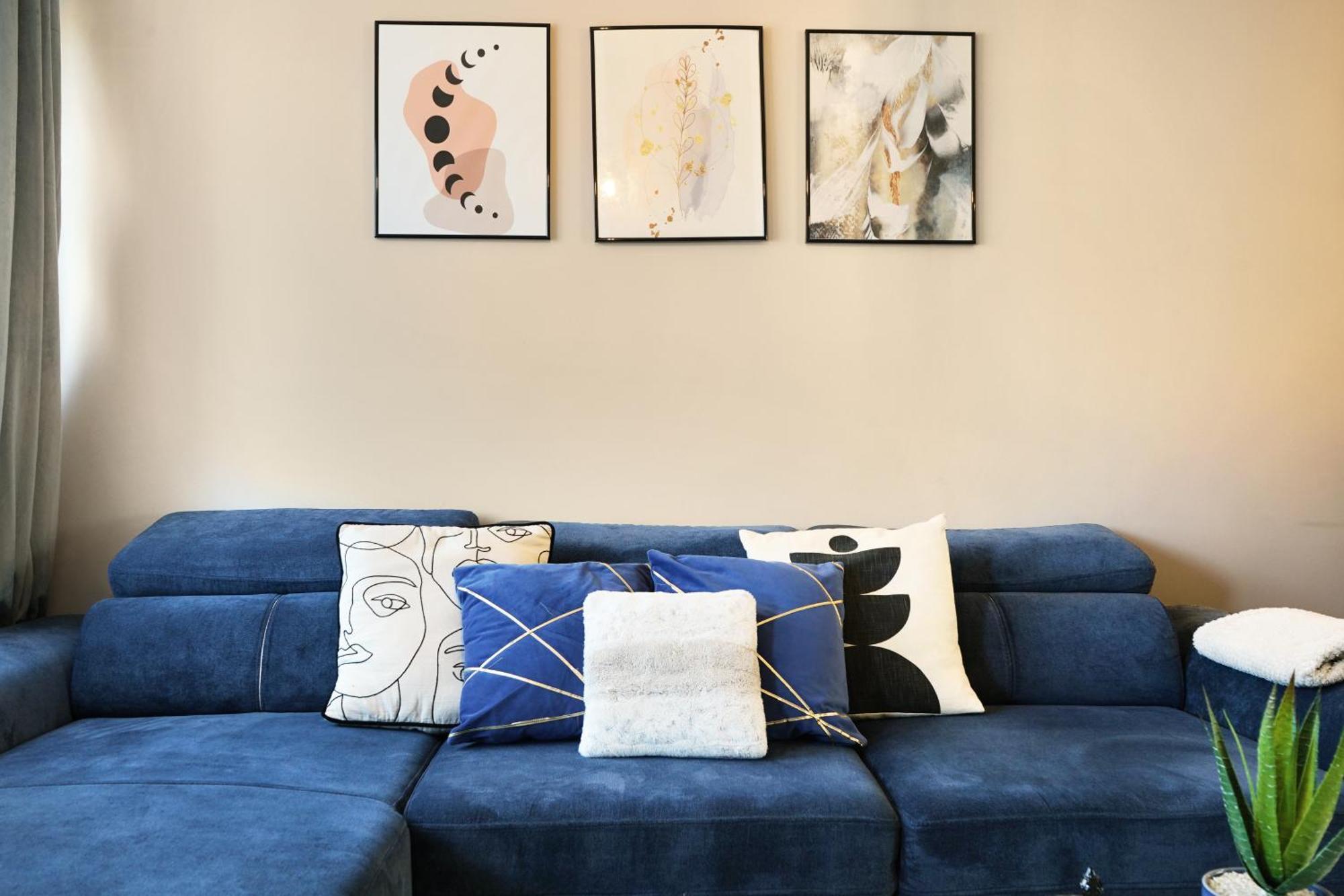 Cosy Corner In Aylesbury Near Stoke Mandeville Hospital & Town Centre With Private Parking Экстерьер фото